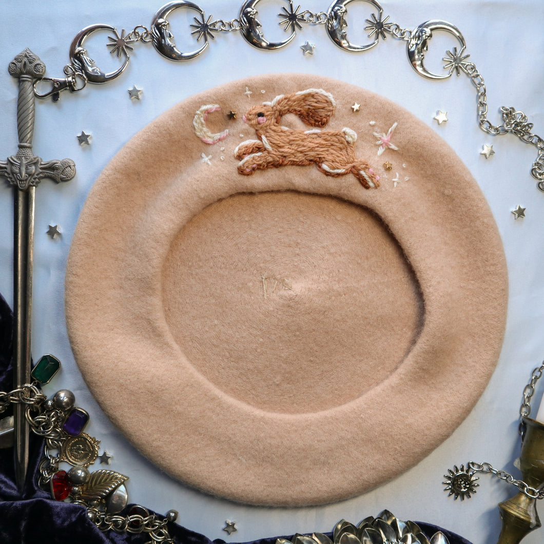 Bunny & The Moon // Milk Tea Beret (Patron Pick)