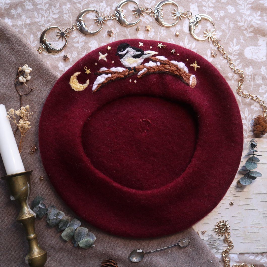 Feathers Black // Cranberry Beret