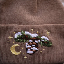 Load image into Gallery viewer, Frosted Pine // Milk Tea Classic Beanie
