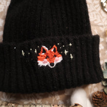 Load image into Gallery viewer, Simply Fox // Spooky Black Chunky Beanie

