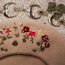 Load image into Gallery viewer, Fairy Ring // Milk Tea Beret
