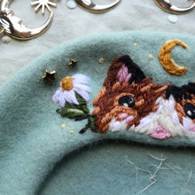 Load image into Gallery viewer, Calico Critter // Soft Sage Beret
