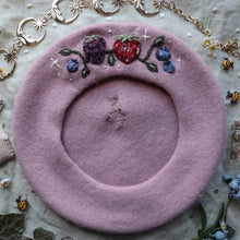Load image into Gallery viewer, Berry Crown // Peony Petal Beret
