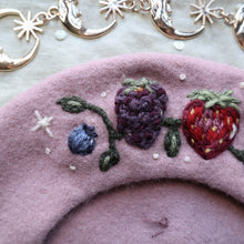 Load image into Gallery viewer, Berry Crown // Peony Petal Beret
